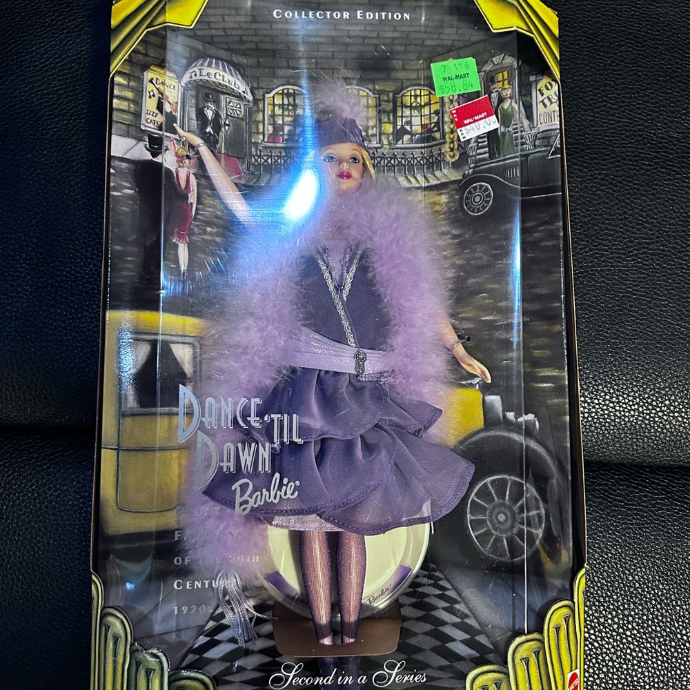 Barbie Collector Edition in Purple Glamour